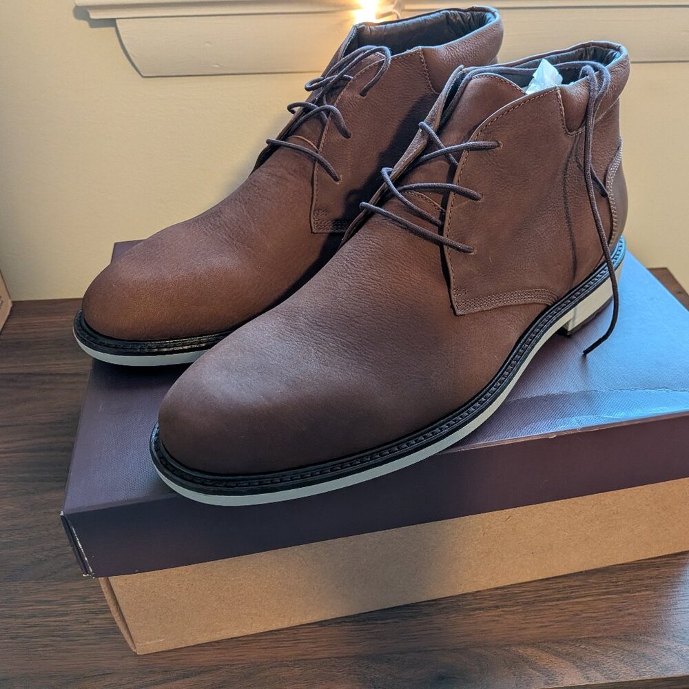 NEW - Johnson & Murphy Lockwood Chukka Boot Men's 10 water-resistant nubuck